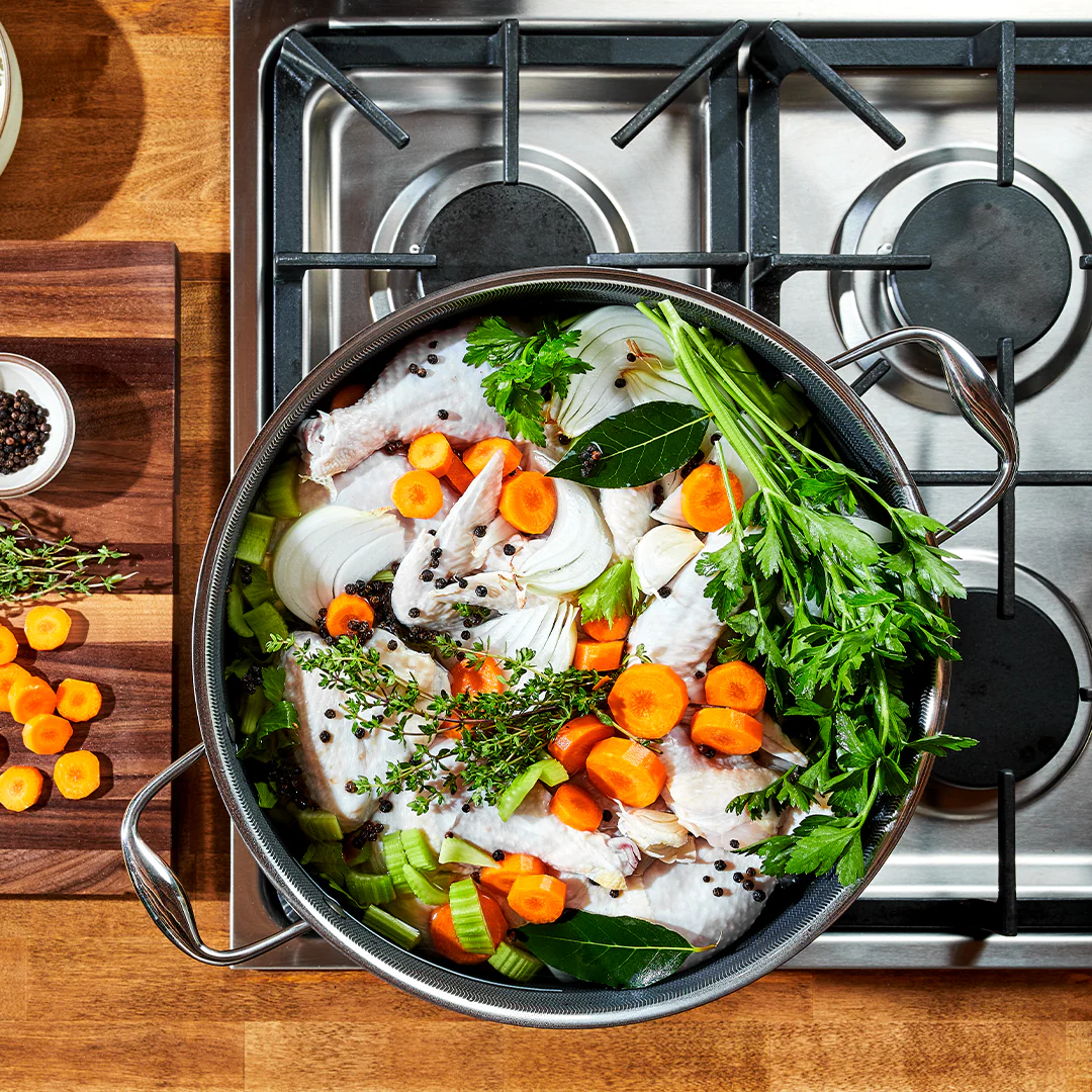 Hybrid Stock Pot with Lid, 12-Qt - Image 3