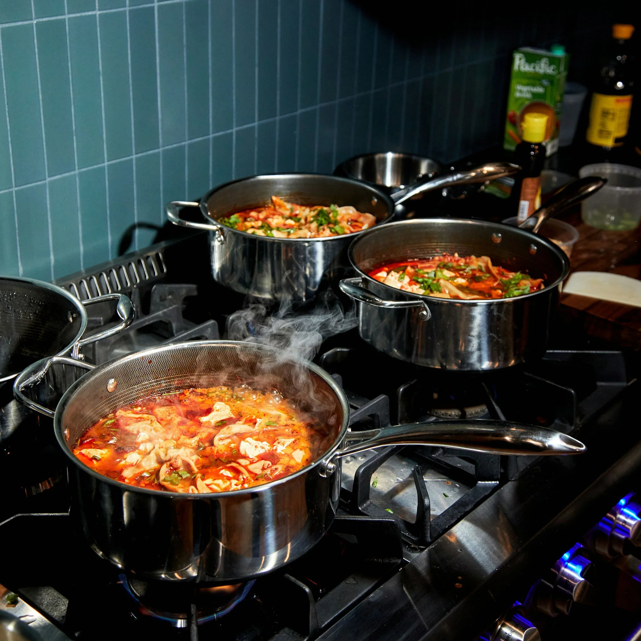 Hybrid Saucepan with Lid, 5-Qt - Image 7