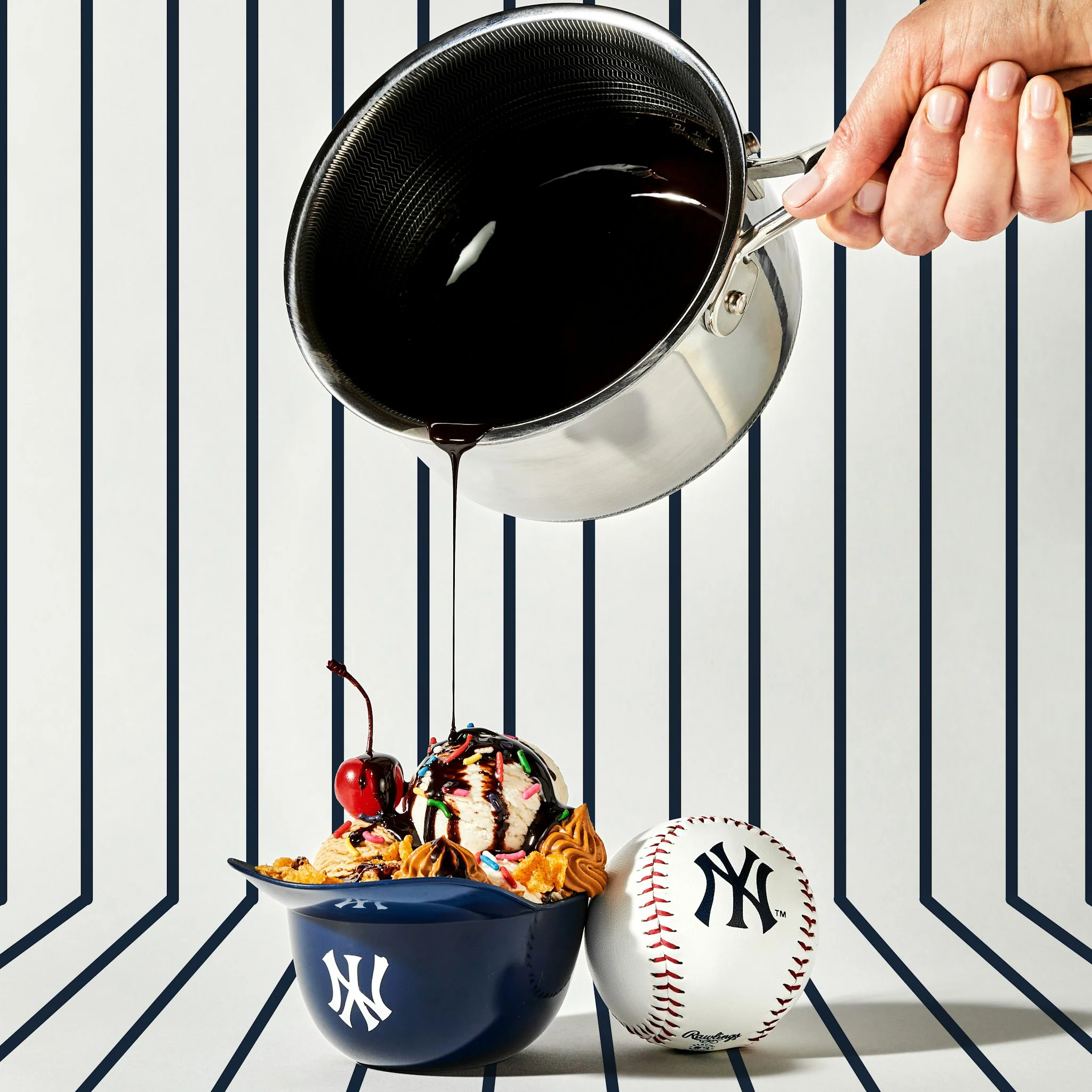 Hybrid Saucepan with Lid, 1-Qt - Image 7