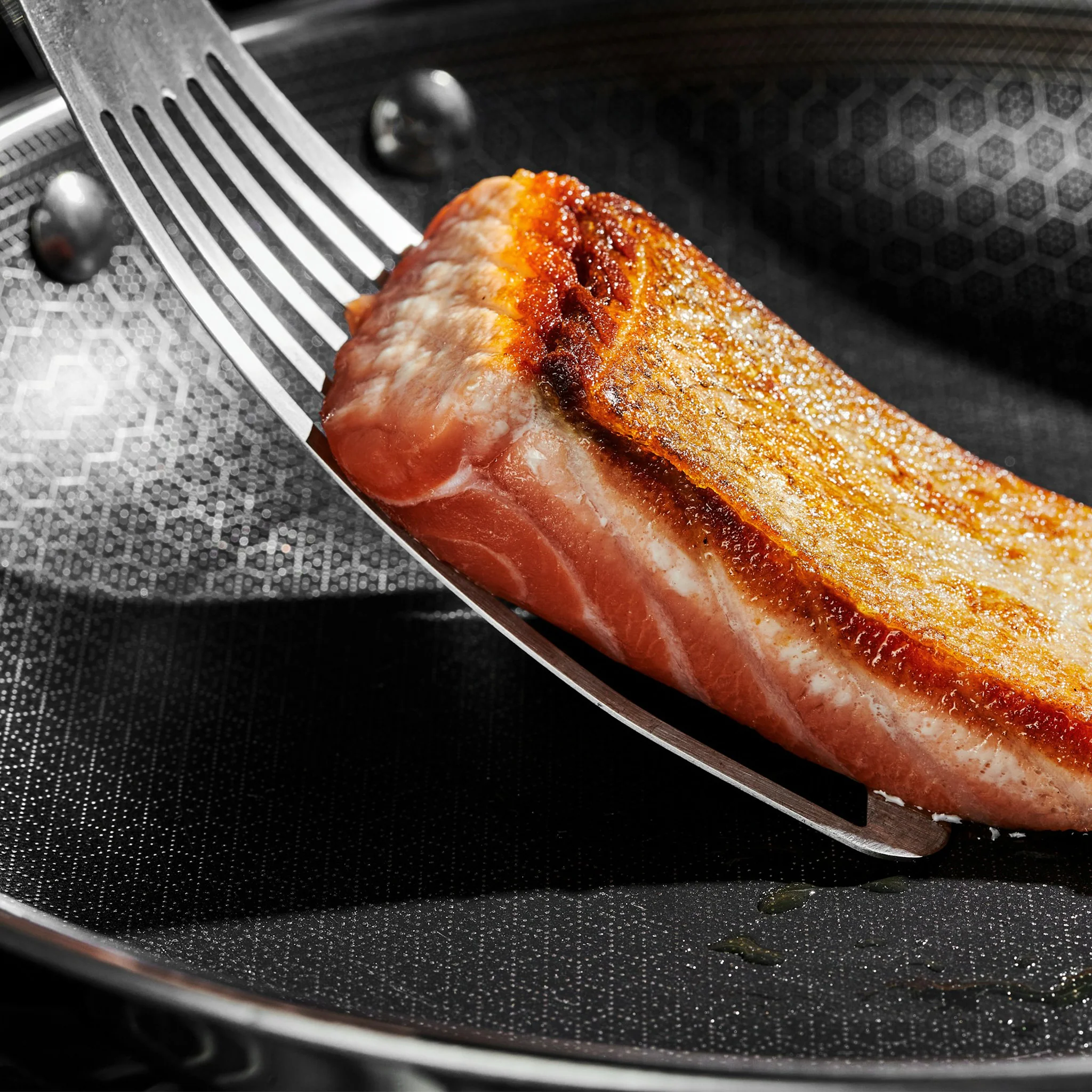 Hybrid Fry Pan with Lid, 7" - Image 7
